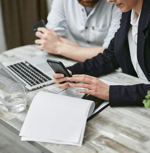 Greymont Finova support team illustration